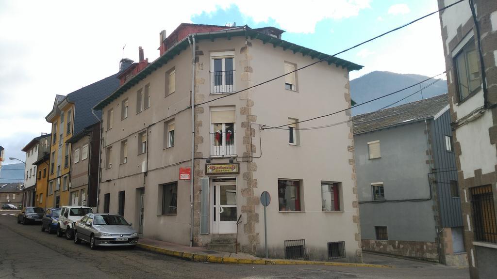 Alojamientos Turisticos Vut-Le-043 فيلابلينو المظهر الخارجي الصورة